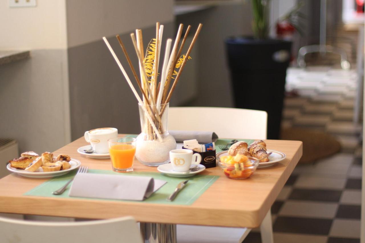 Hotel Tornielli 9 By Lvg Hotel Collection Novara Ngoại thất bức ảnh