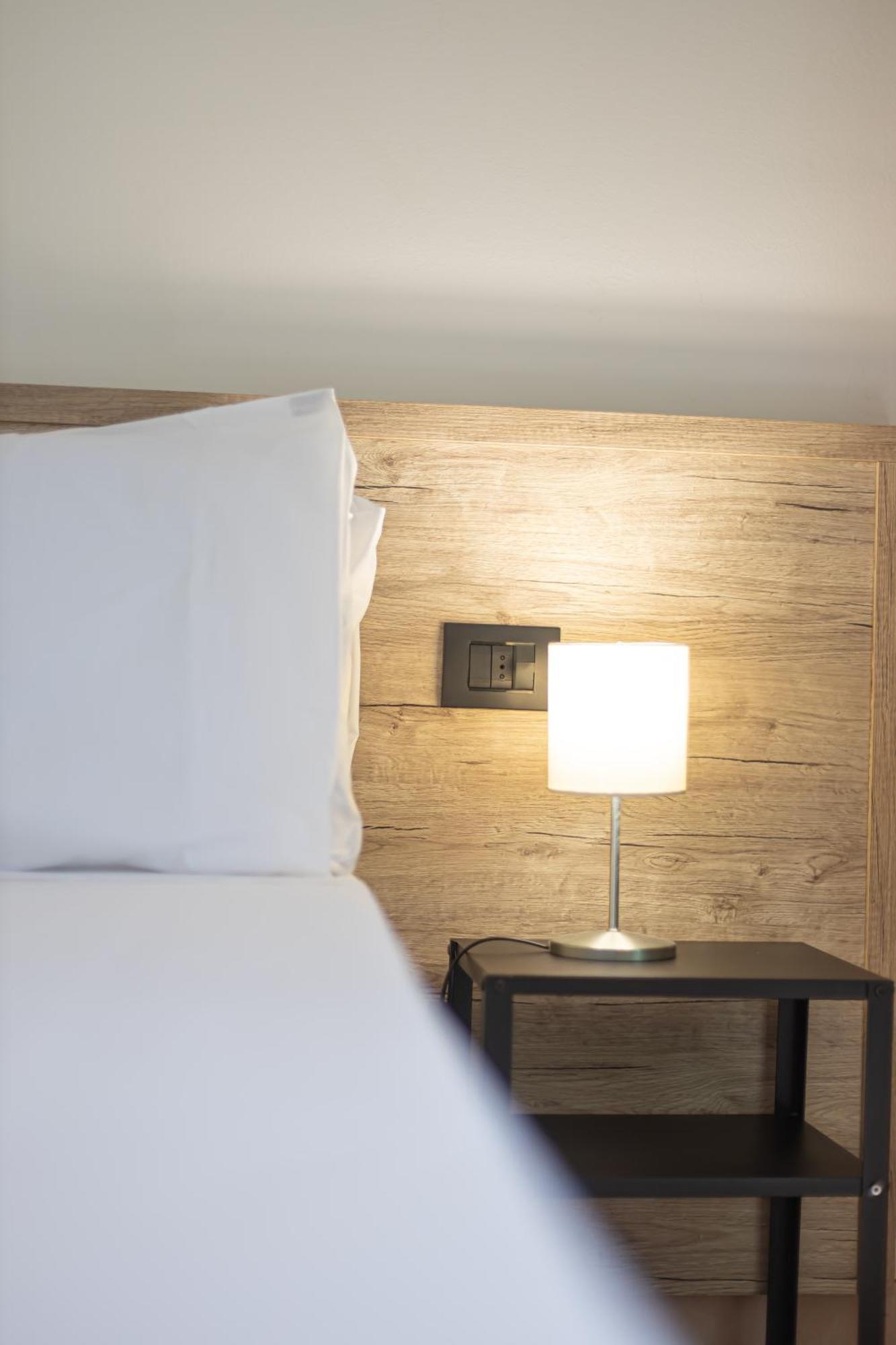 Hotel Tornielli 9 By Lvg Hotel Collection Novara Ngoại thất bức ảnh